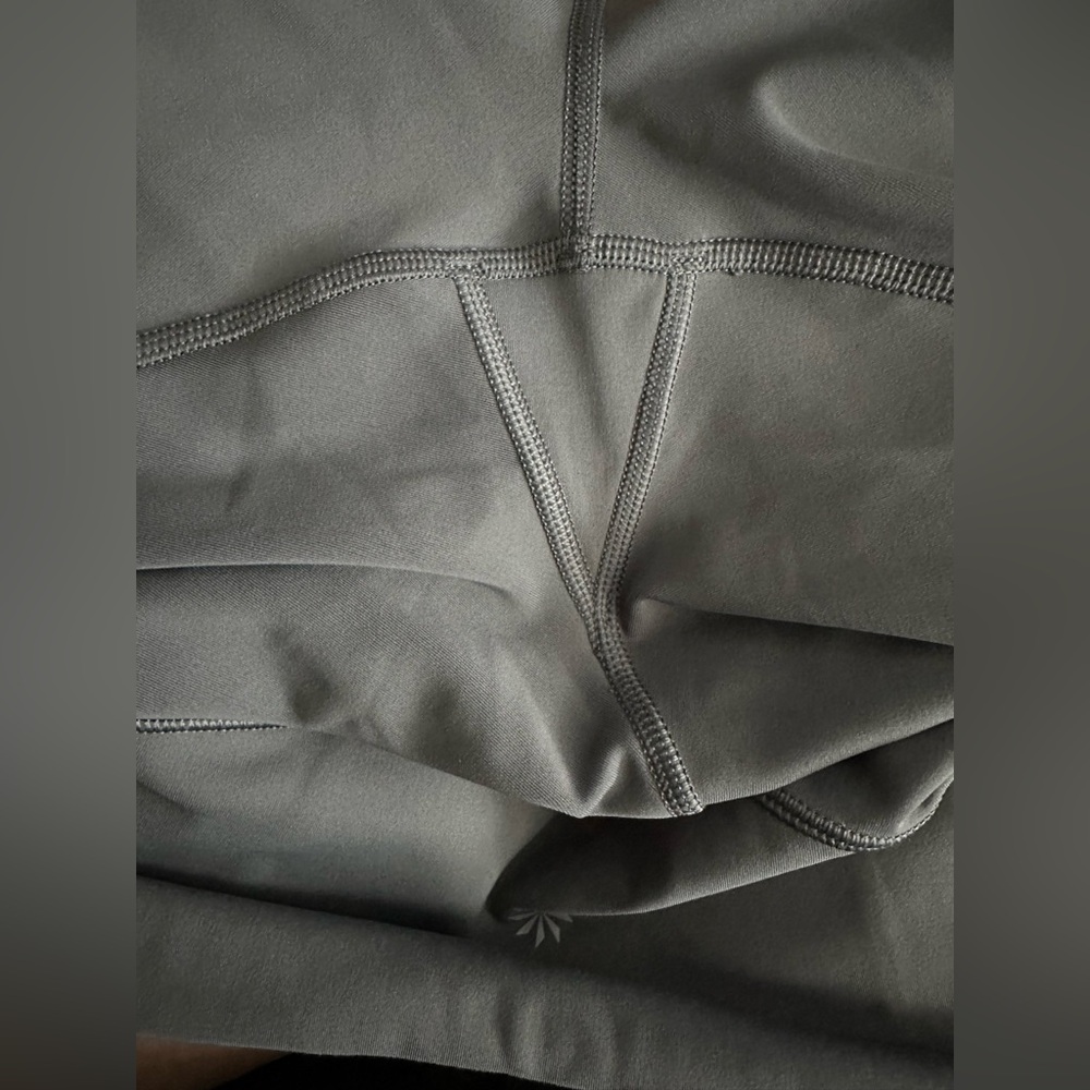 Athleta Elation Train 7/8 Tight Size Large - Picture 4 of 4